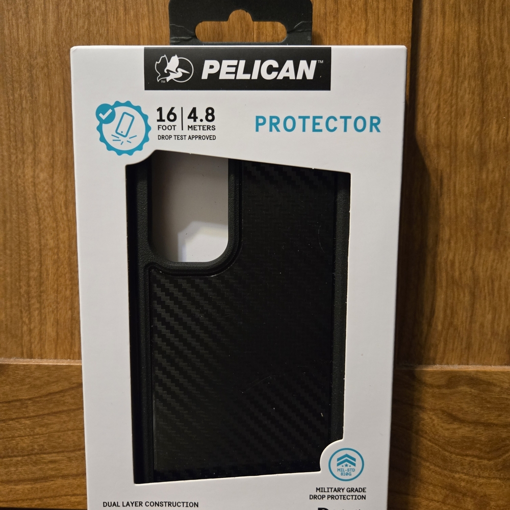 Pelican Black Protector Case Samsung S24
